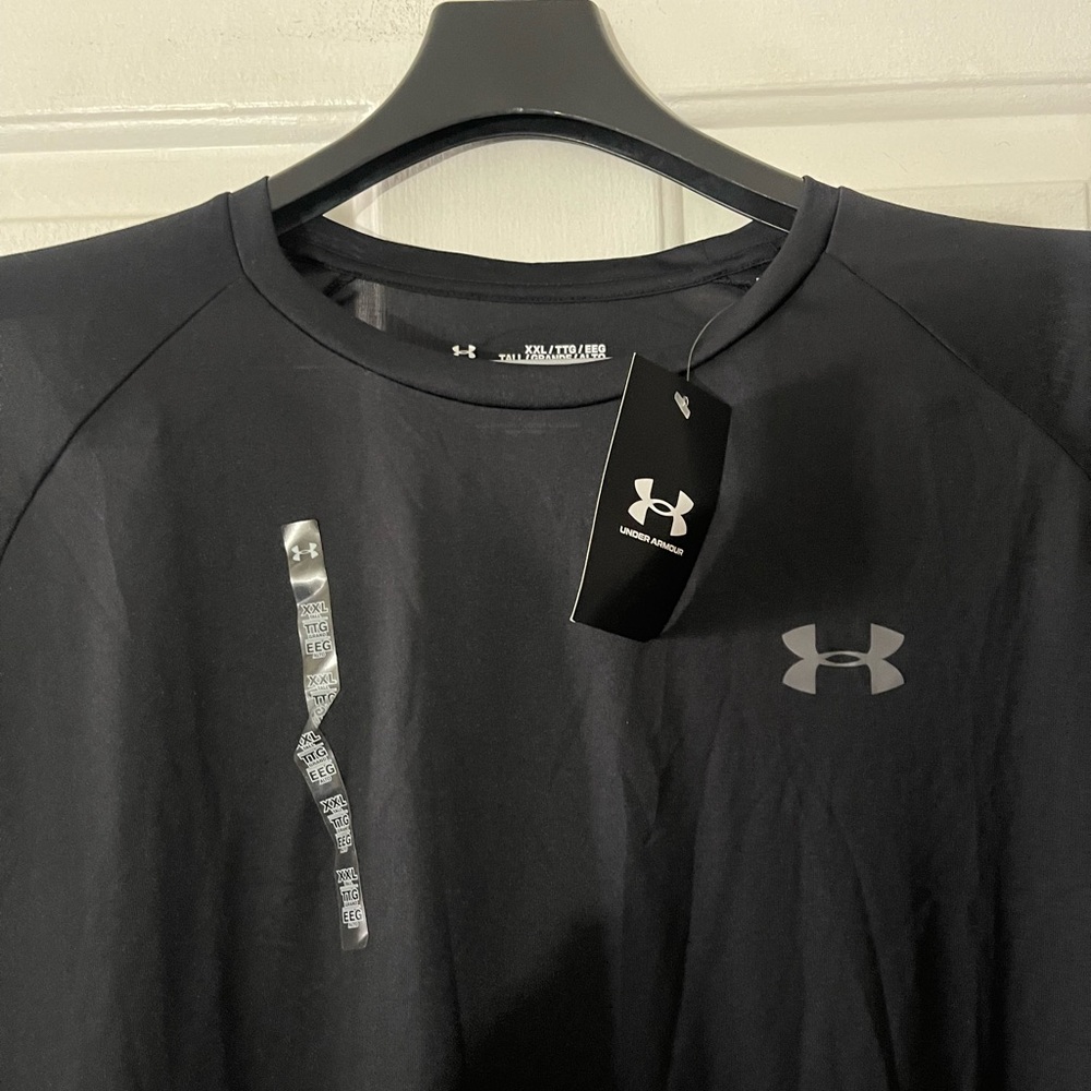 Under Armour Men's Black Shirt XXL/TTL NEW ! - Picture 3 of 5